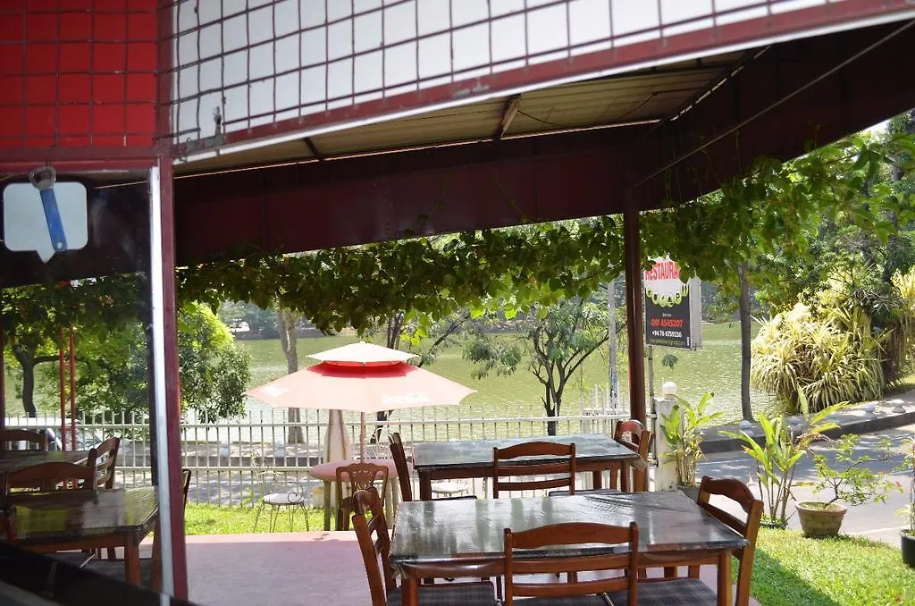 Kevins Vista Lago Hotel Kandy Guest house