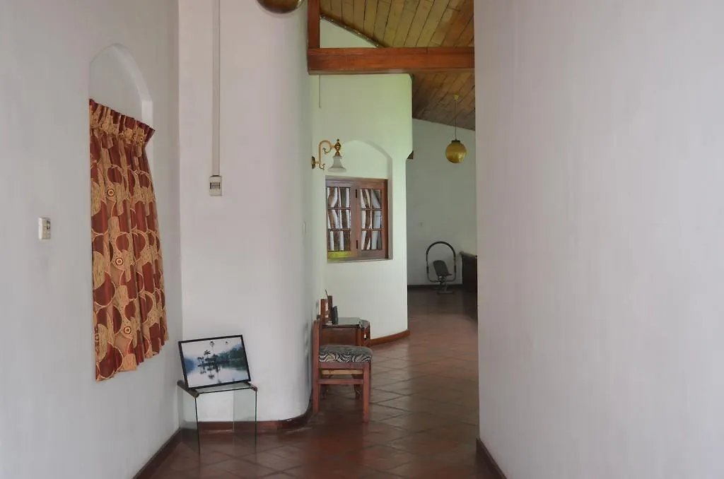 Kevins Vista Lago Hotel Kandy